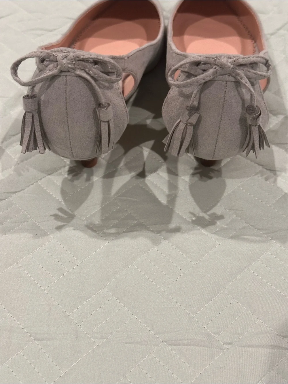 Women’s Gray Faux Suede Pointed Toe Kitten Hell Size 6.5